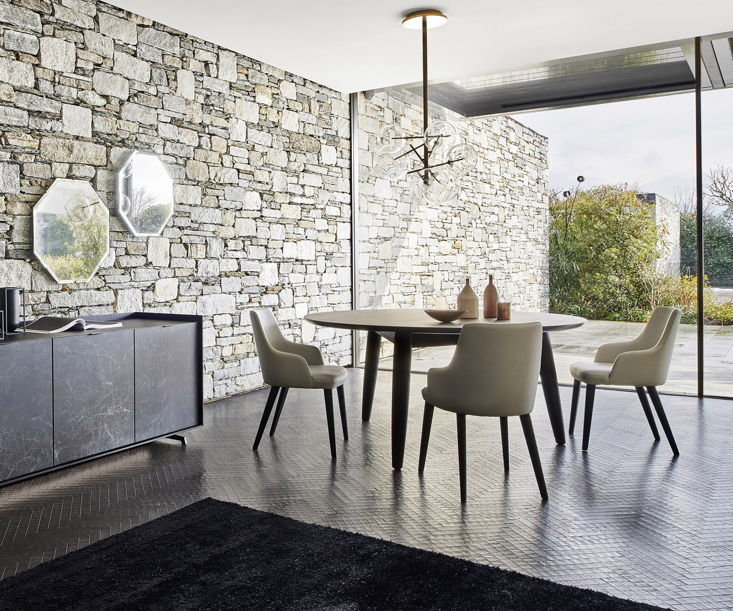 Table de salle à manger ronde Convivio de Livitalia avec plateau en céramique blanche