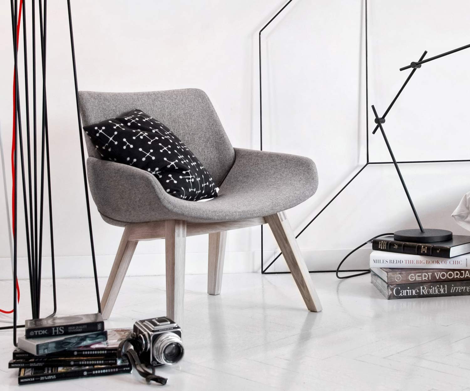 Fauteuil design Monk de haute qualité Prostoria avec revêtement en tissu gris