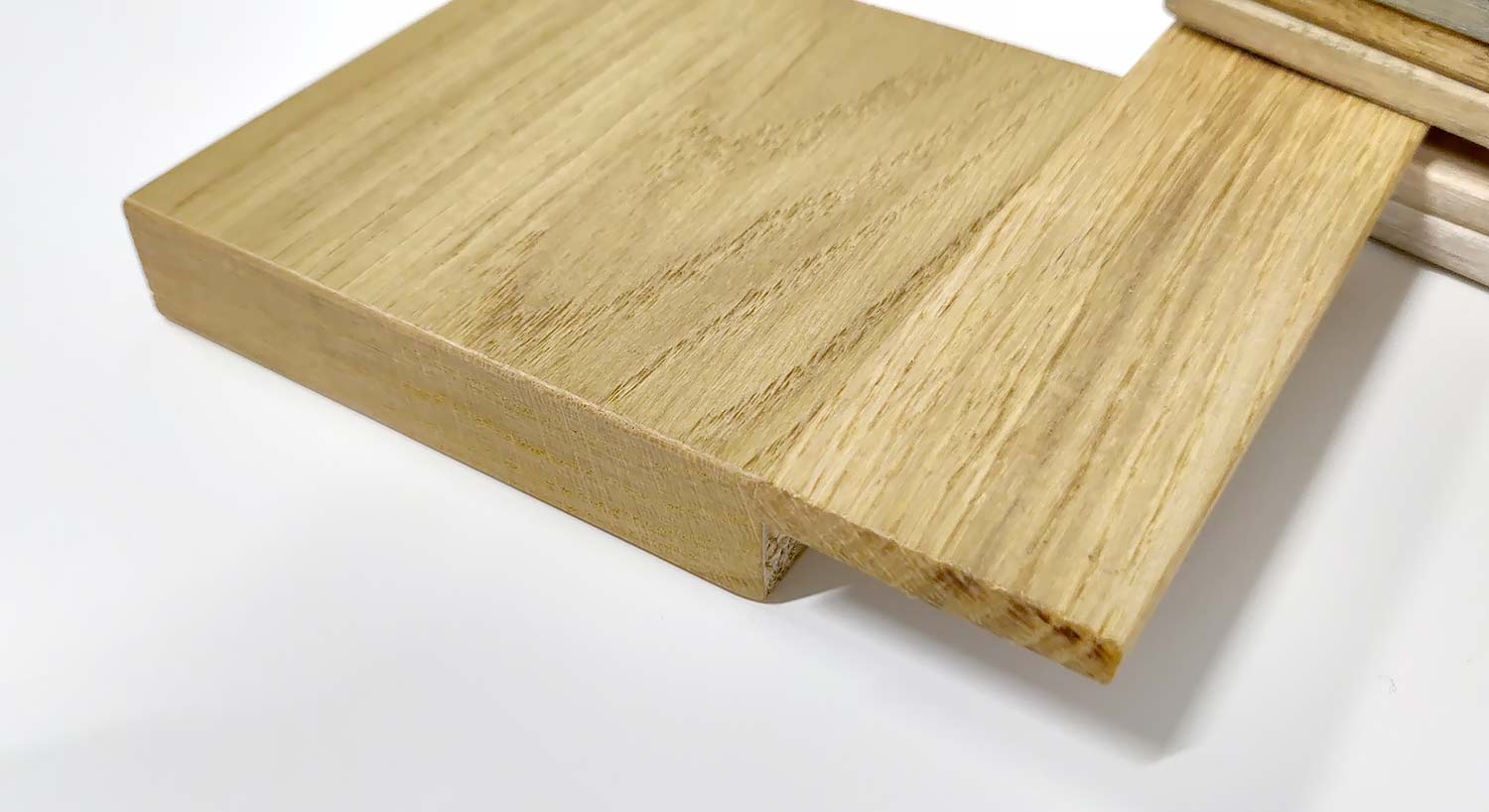 Comparaison placage bois massif