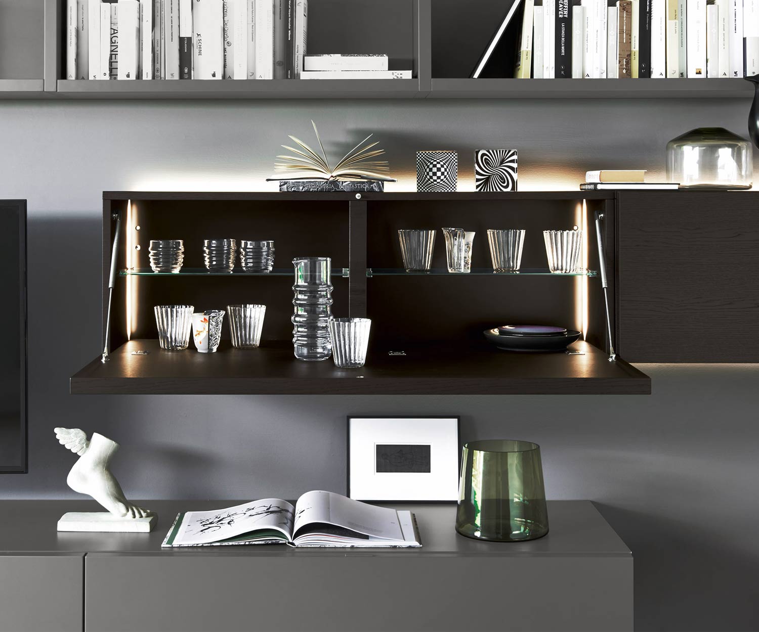 Exclusif Livitalia Armoire suspendue design Cartesio avec bureau Exclusif Livitalia Armoire suspendue design Cartesio avec bureau