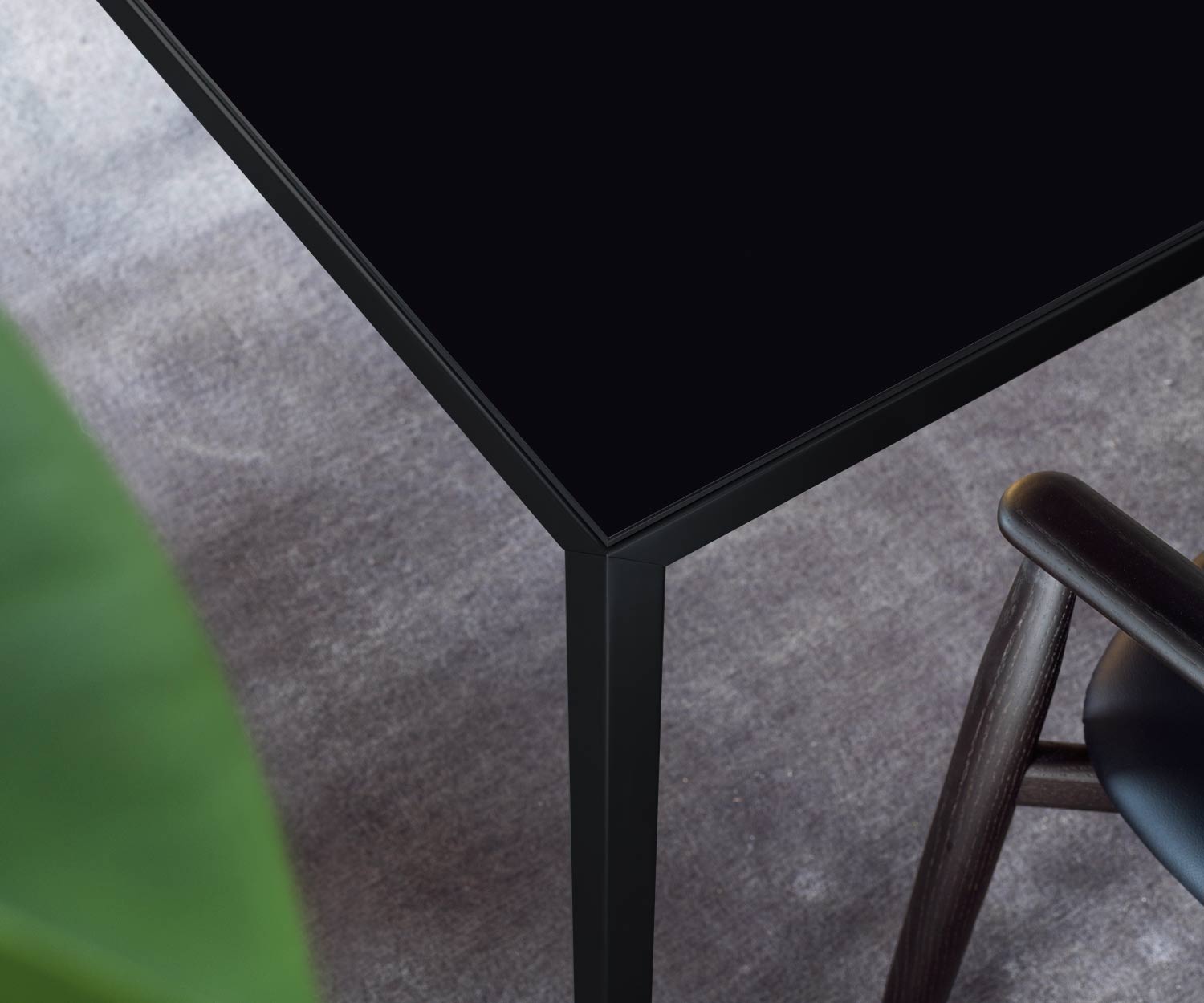 Table de salle à manger design laquée noire Filo de Novamobili Table de salle à manger design laquée noire Filo de Novamobili