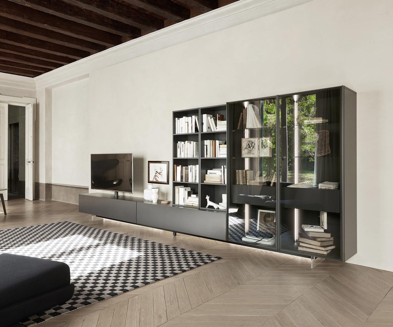 Socle design flottant pour TV Lowboard design de Livitalia dans un mur de salon Socle design flottant pour TV Lowboard design de Livitalia dans un mur de salon