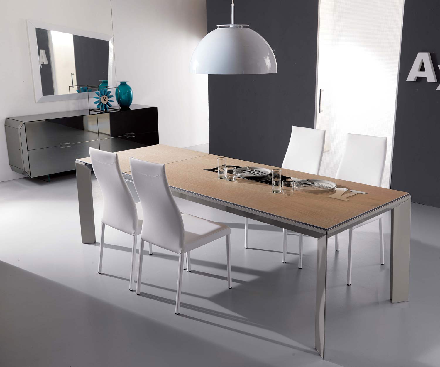 Exclusif Ozzio Chaise design Blitz rembourrée de cuir noir blanc