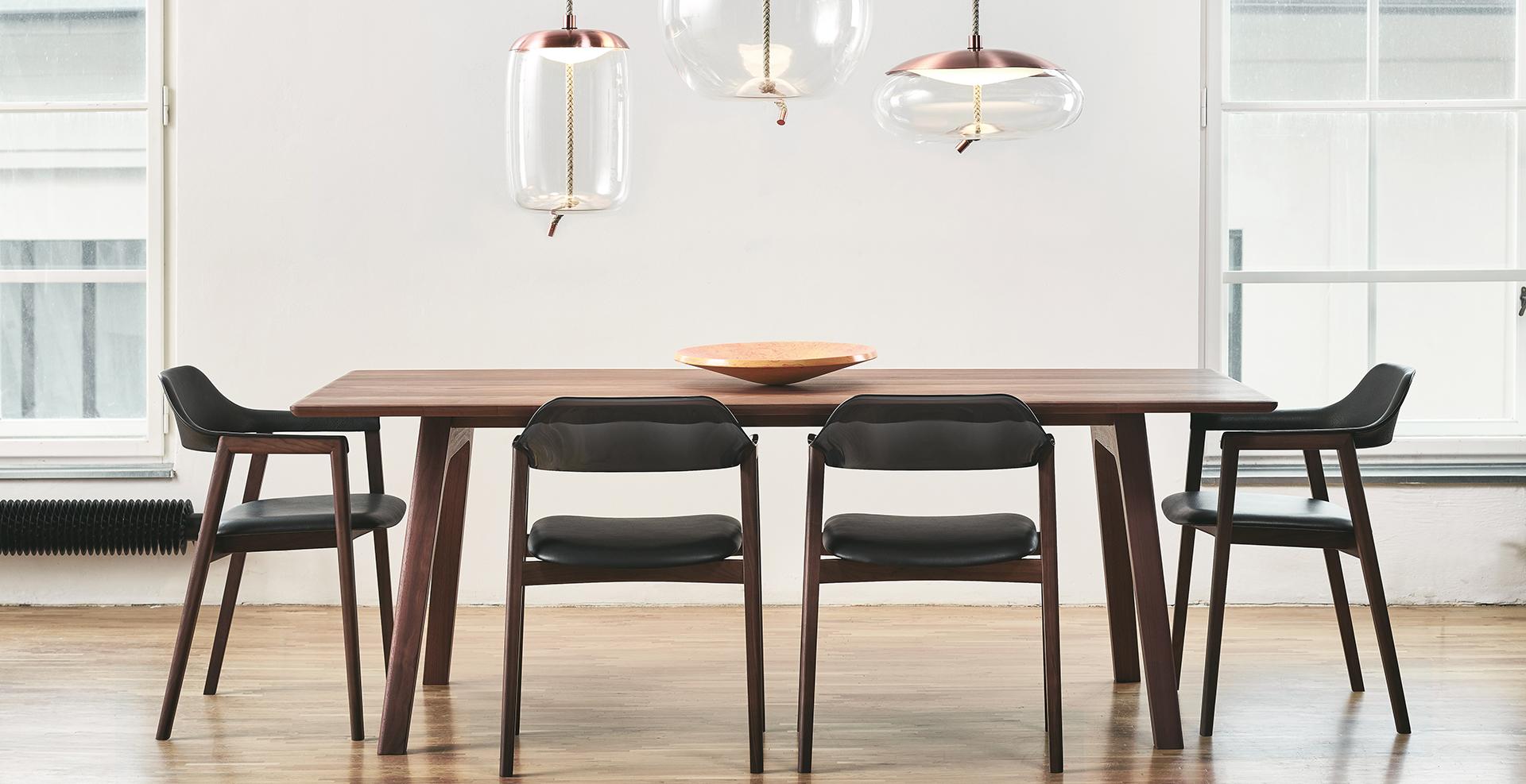 Table Ten de Conde House