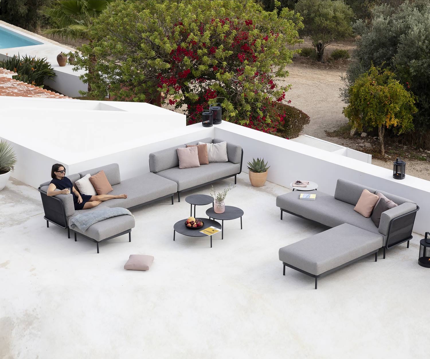 Canapé lounge design de haute qualité Todus Baza installé en angle