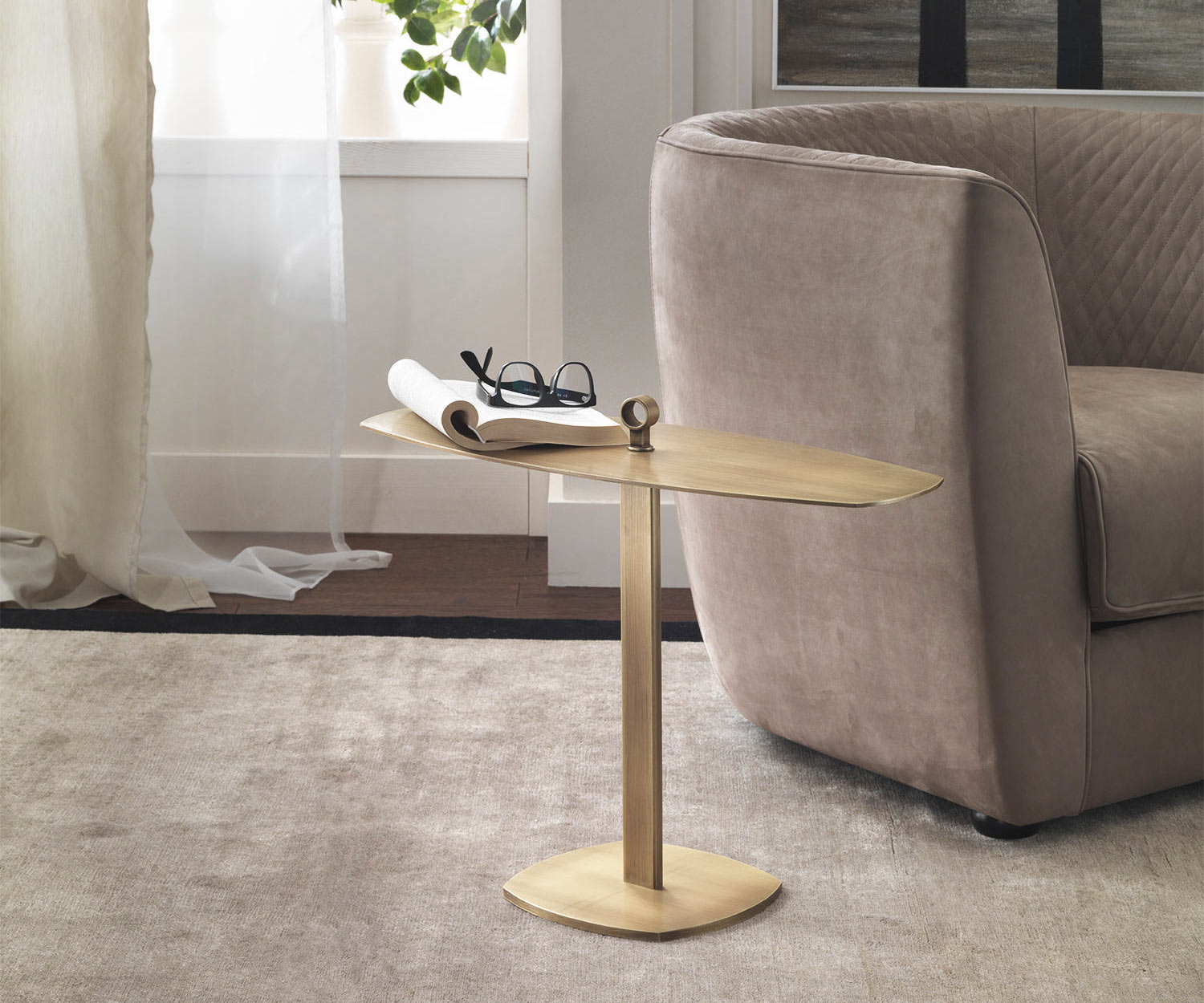 Table d'appoint design moderne pour canapé Marelli Leaf Table d'appoint design moderne pour canapé Marelli Leaf