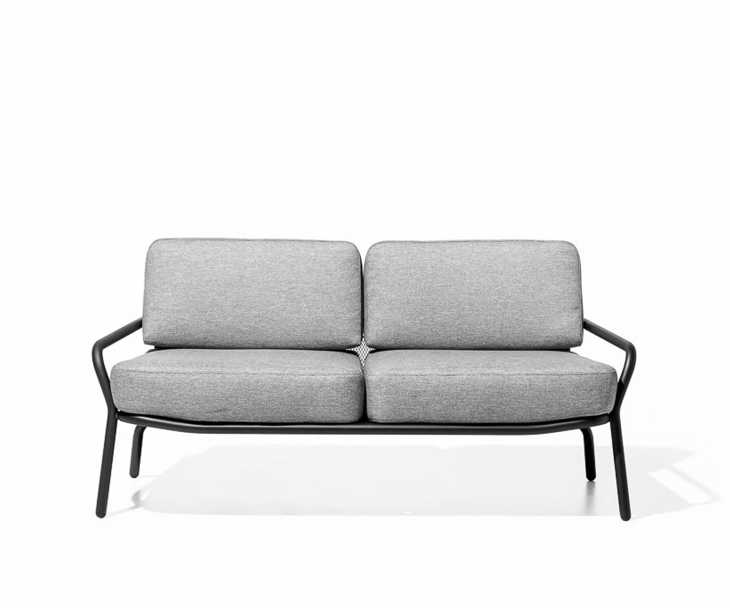 Exclusif Todus Starling Canapé lounge design recouvert de tissu blanc en version 2 places Exclusif Todus Starling Canapé lounge design recouvert de tissu blanc en version 2 places