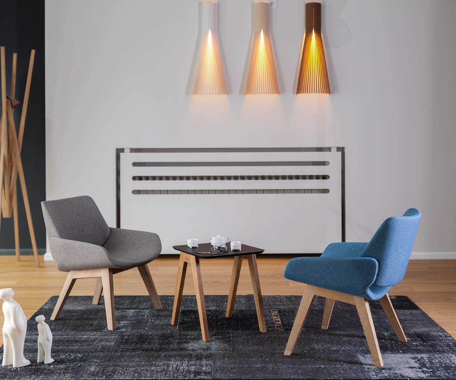 Fauteuil design Monk de haute qualité Prostoria avec revêtement en tissu gris Fauteuil design Monk de haute qualité Prostoria avec revêtement en tissu gris