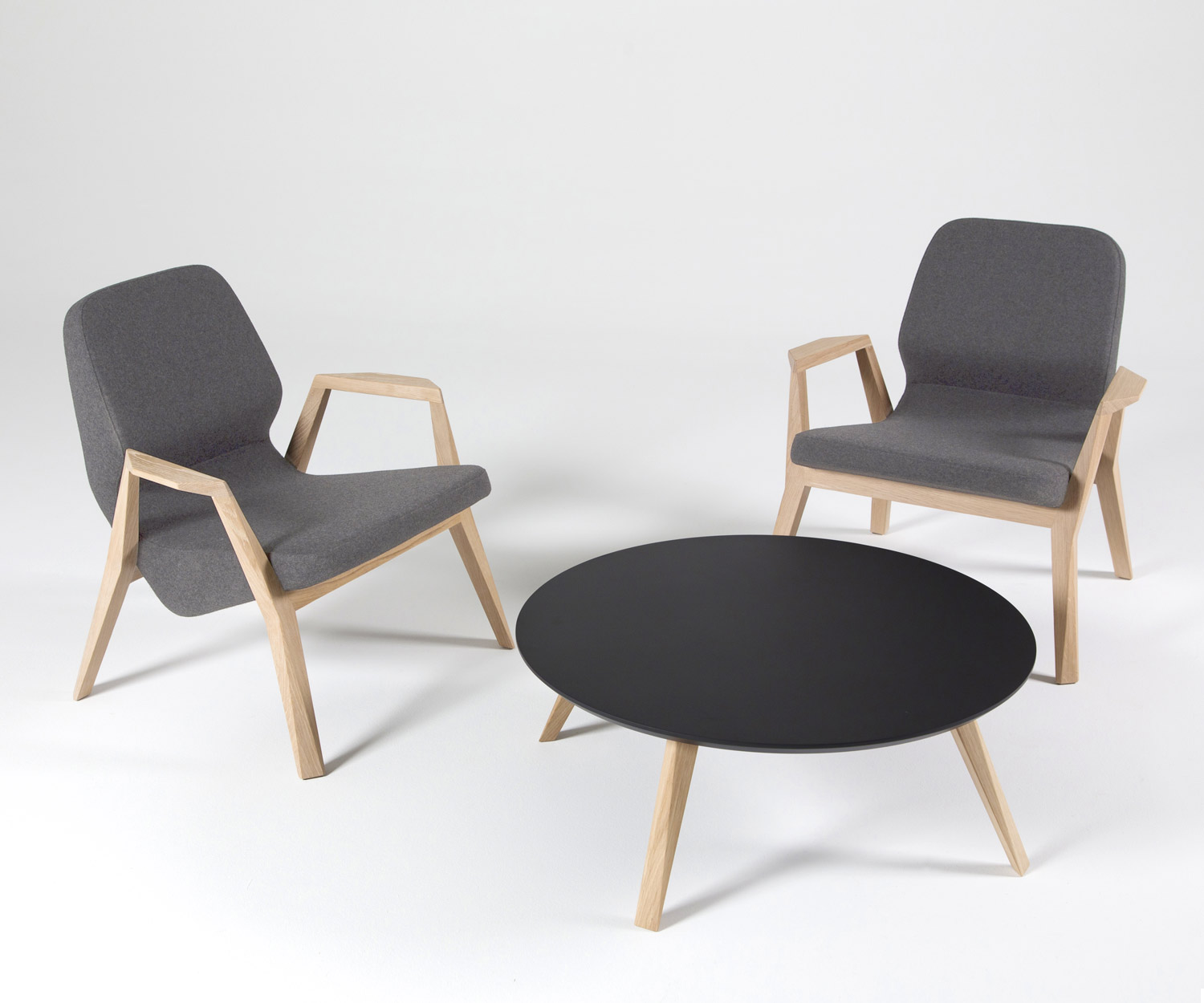 Moderne Prostoria Fauteuil design Oblique avec accoudoirs Moderne Prostoria Fauteuil design Oblique avec accoudoirs
