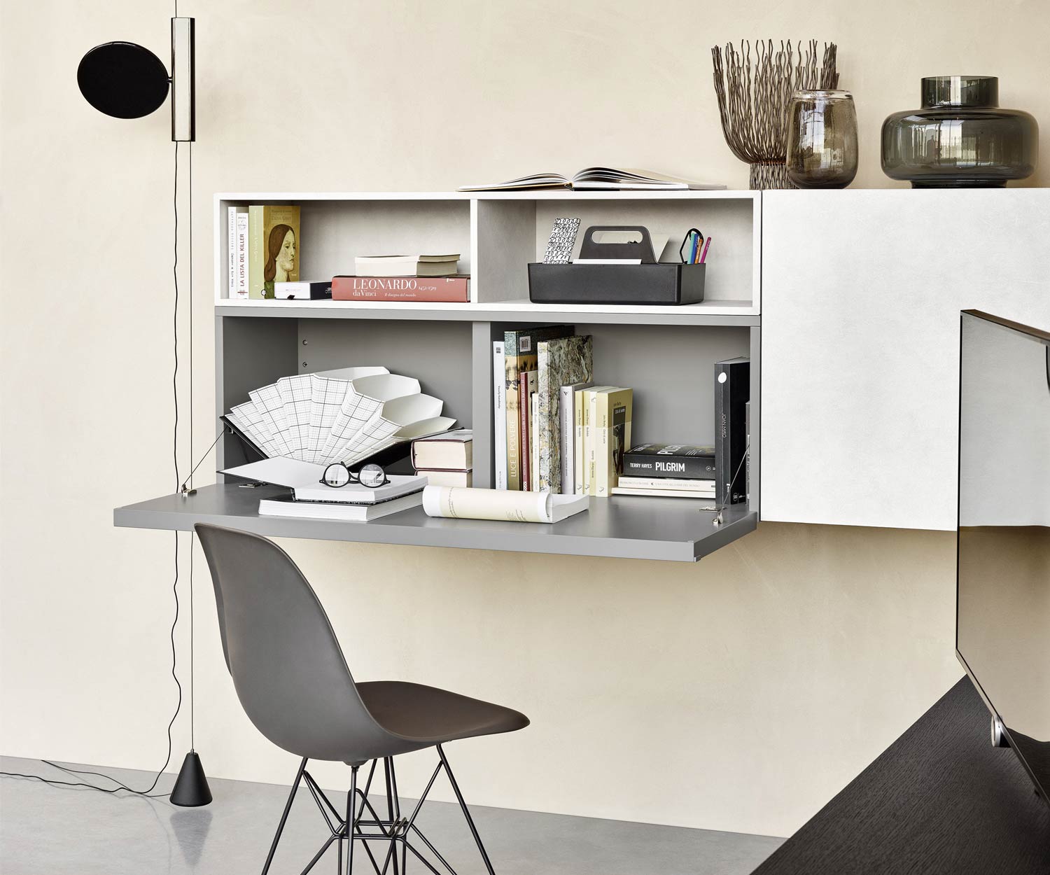 Livitalia Meuble-paroi design de haute qualité C51 avec bureau en gris mat laqué Livitalia Meuble-paroi design de haute qualité C51 avec bureau en gris mat laqué