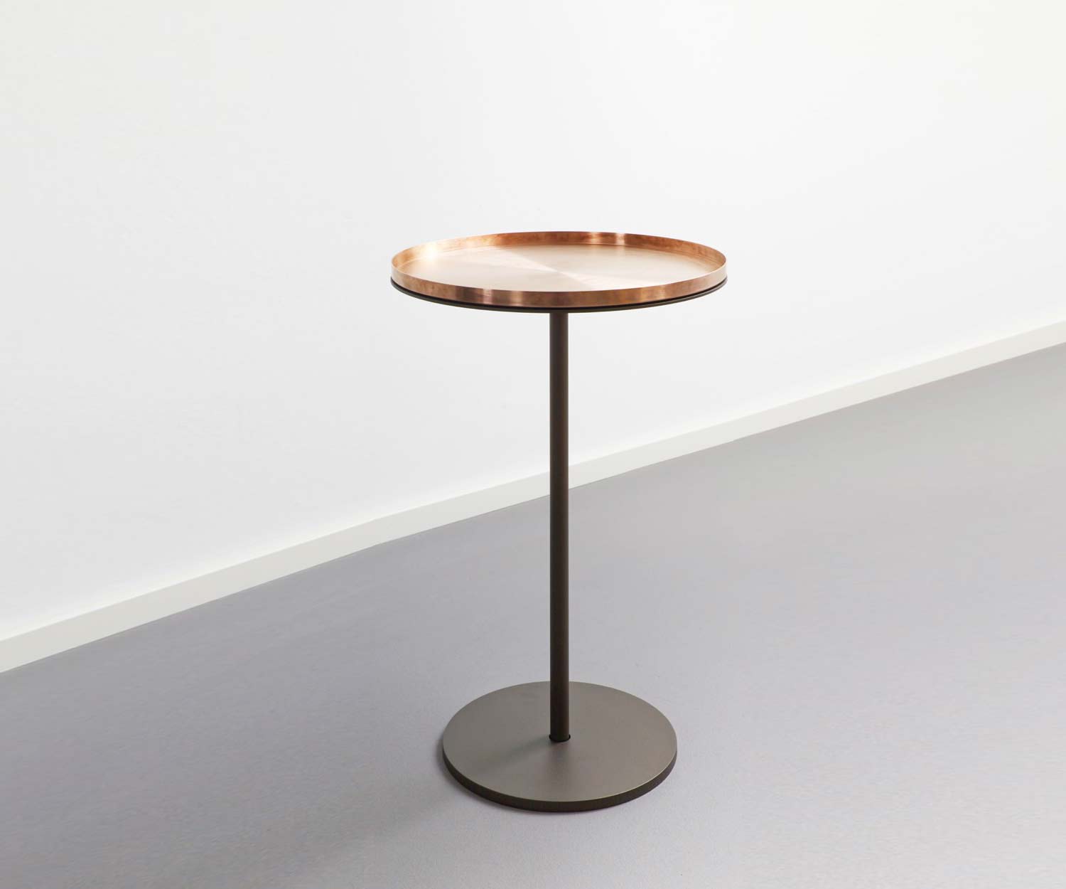 S+ Table d'appoint M5 avec plateau amovible S+ Table d'appoint M5 avec plateau amovible