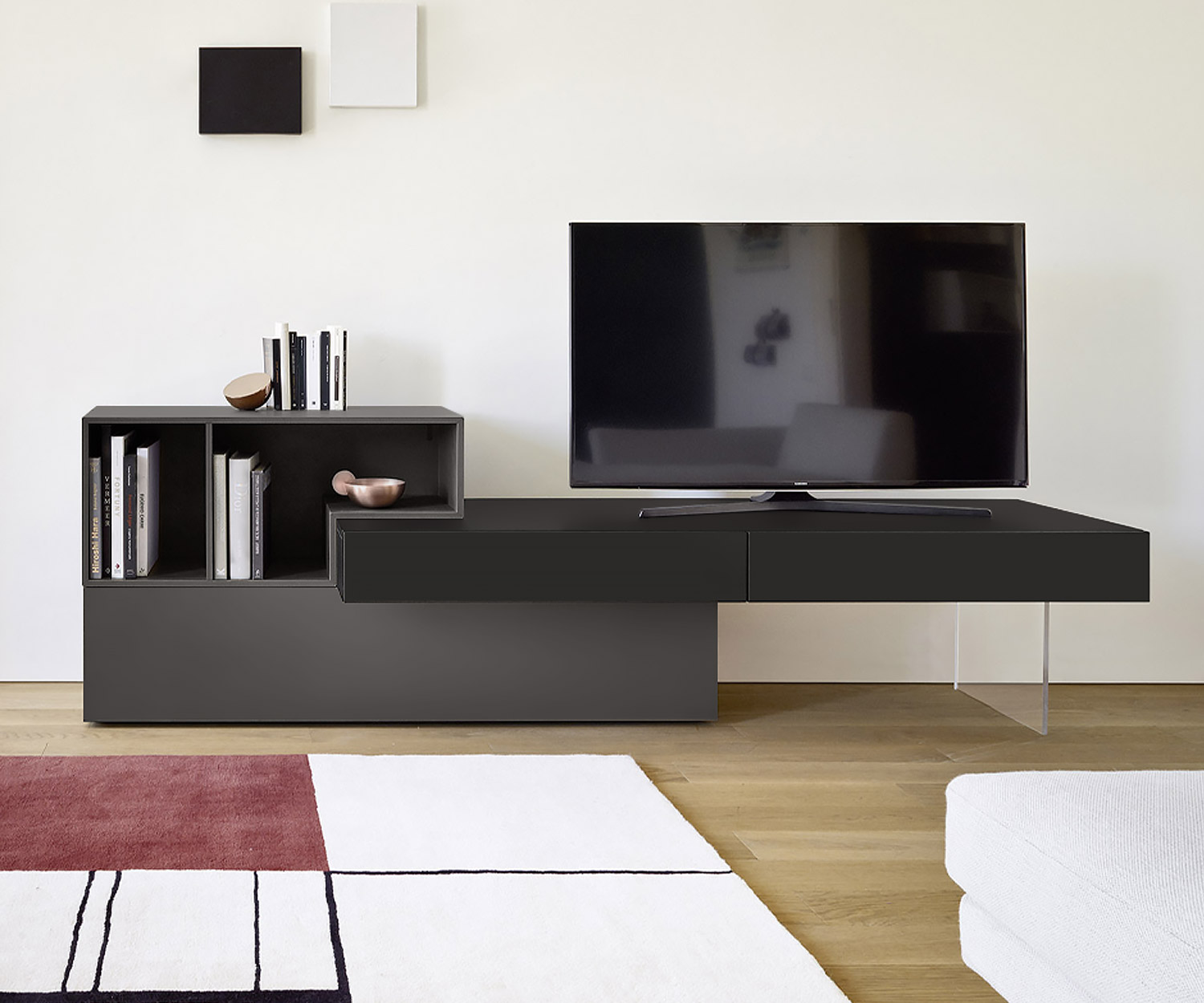 Meuble TV design exclusif de Livitalia Effet flottant grâce au pied en acrylique Chêne Foncé Meuble TV design exclusif de Livitalia Effet flottant grâce au pied en acrylique Chêne Foncé