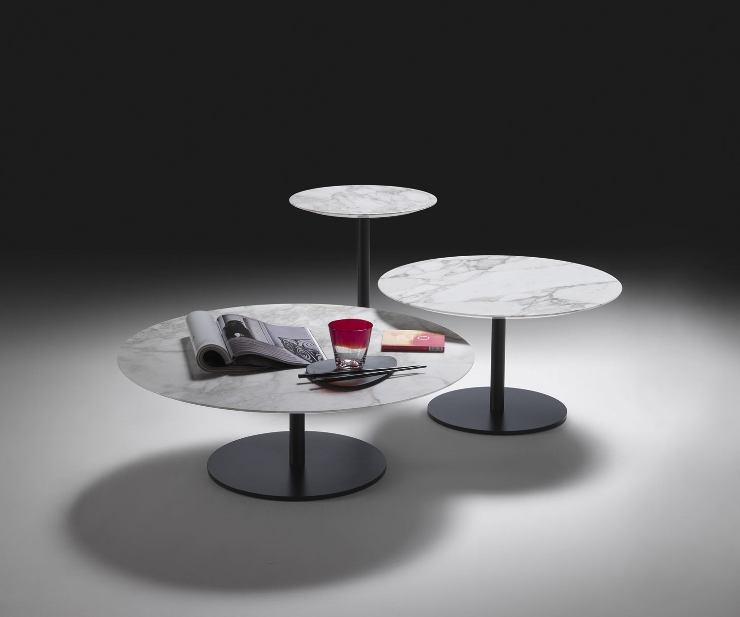 Table basse ronde en marbre Marelli Break en ensemble