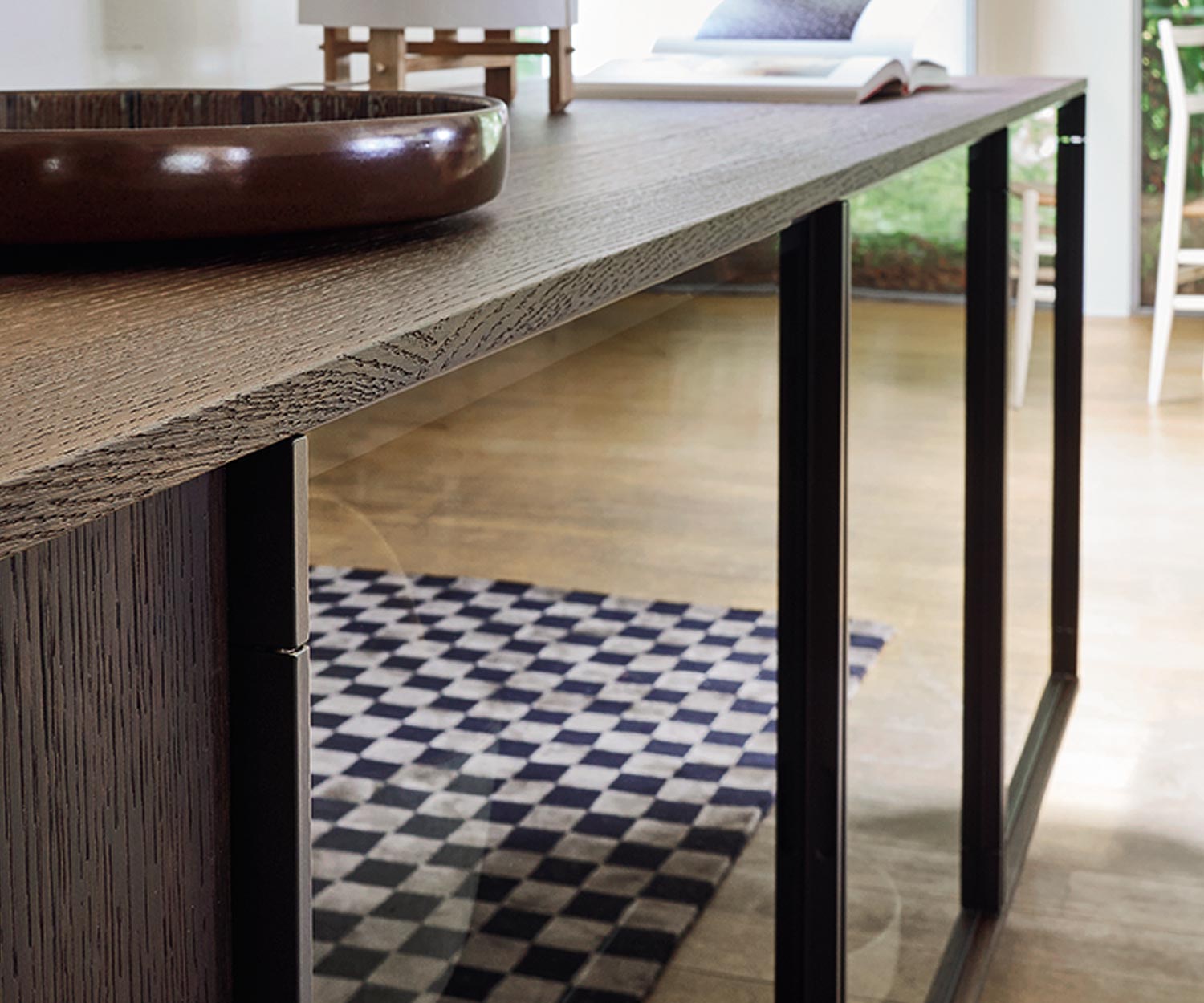 Moderne Livitalia Design en verre Sideboard Scrigno en détail les poignées