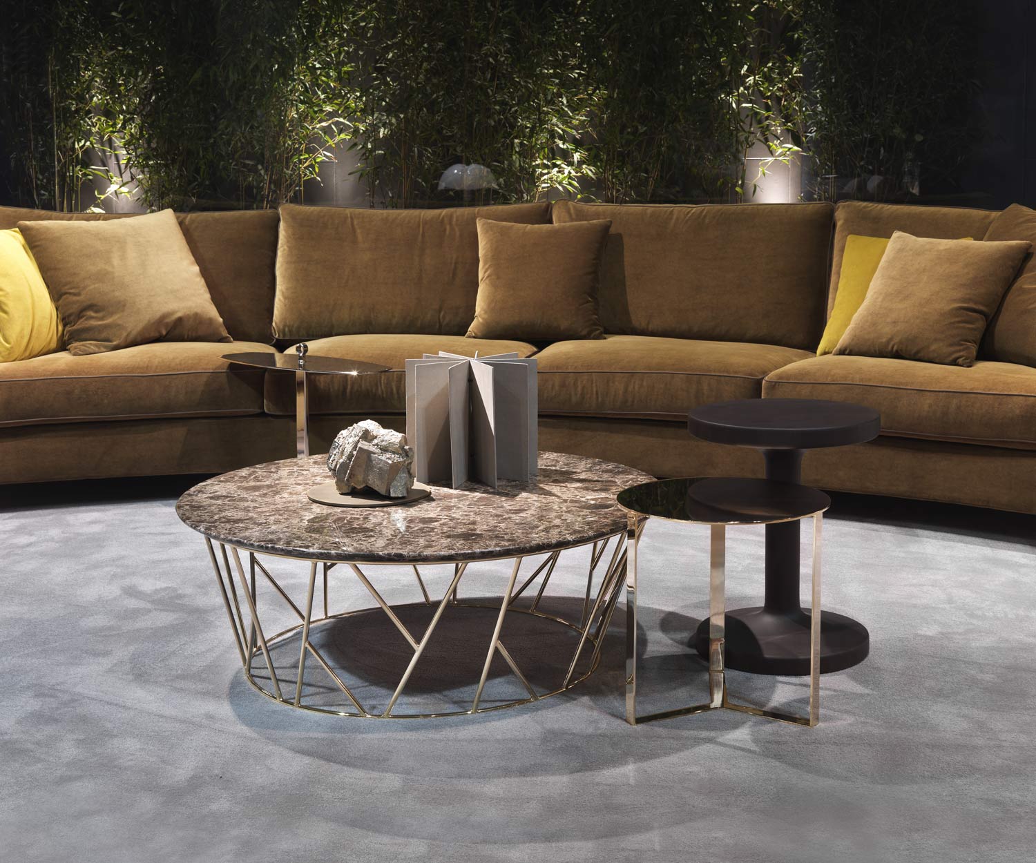 Moderne Marelli Table basse design Twig Marbre de Carrare Moderne Marelli Table basse design Twig Marbre de Carrare