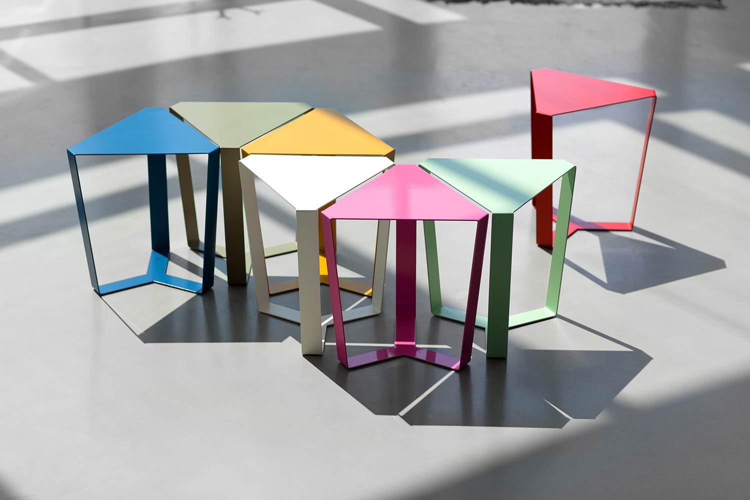 Table d'appoint Finity en m&eacute;tal