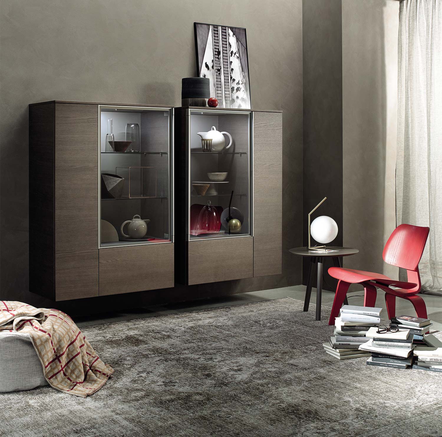 Vitrine suspendue pour le mur