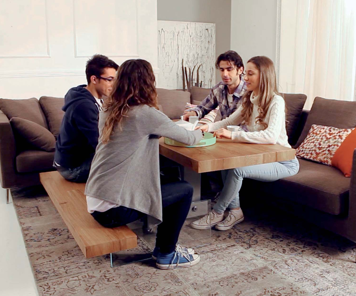 Table basse réglable en hauteur avec banc