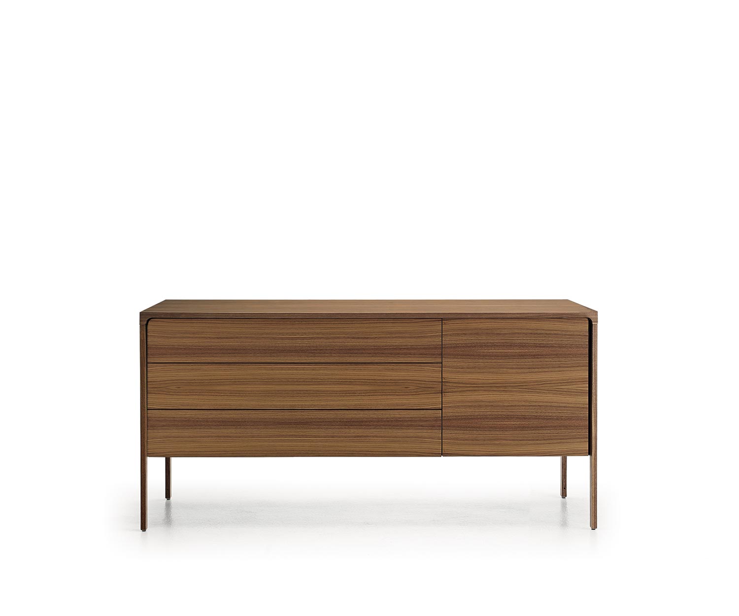 Punt Buffet design Tactile noyer avec 3 portes Punt Buffet design Tactile noyer avec 3 portes